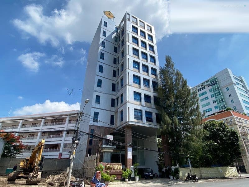 Arrow Building thumbnail 2