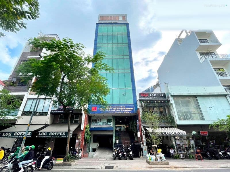 Biển Đông Building thumbnail 2