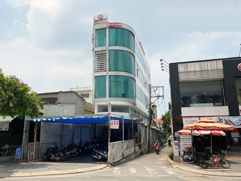 Blue Office Building — ảnh 1