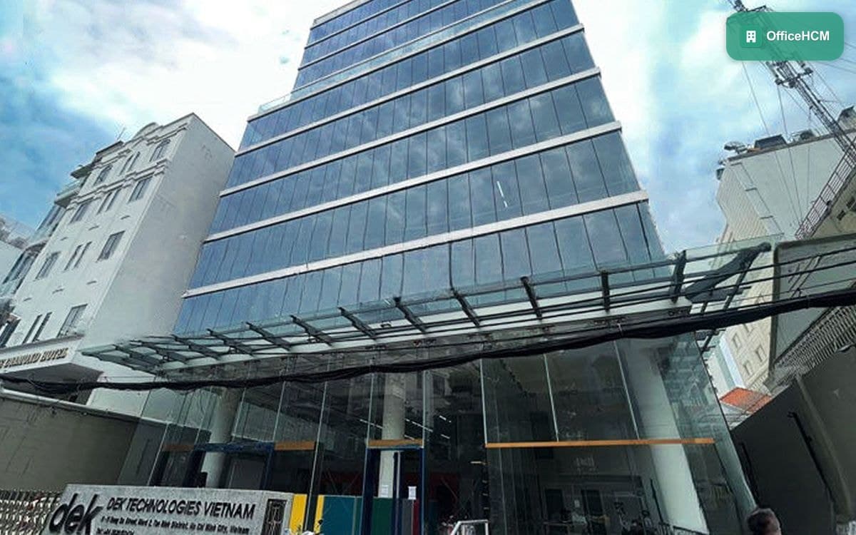 Dek Building thumbnail 2