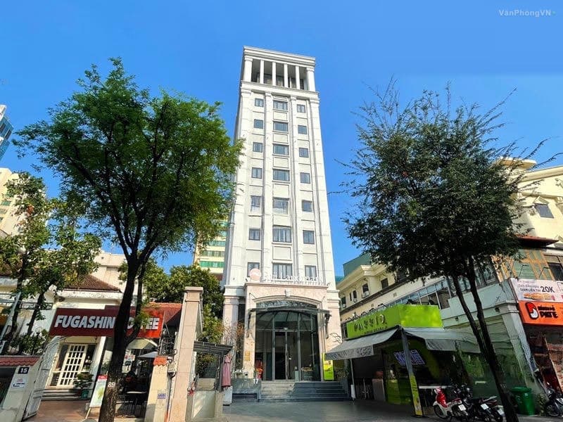 Fuji Landmark — ảnh 1