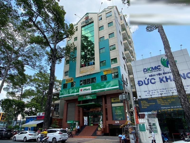 HTH Building