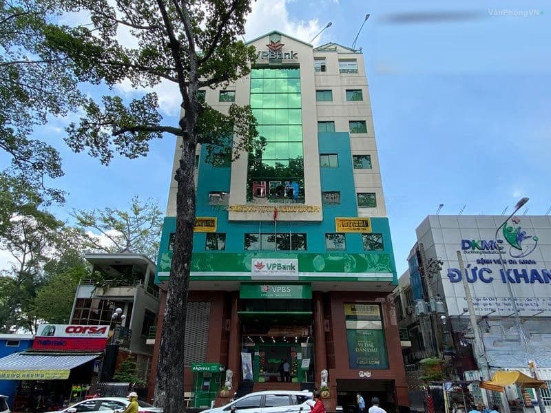 HTH Building thumbnail 2