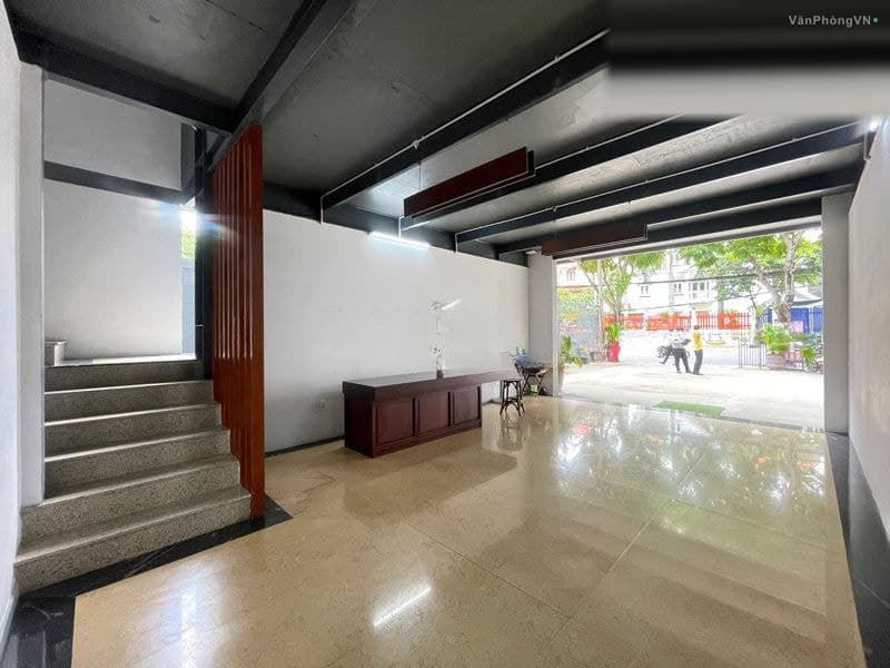 QA Office Building thumbnail 3