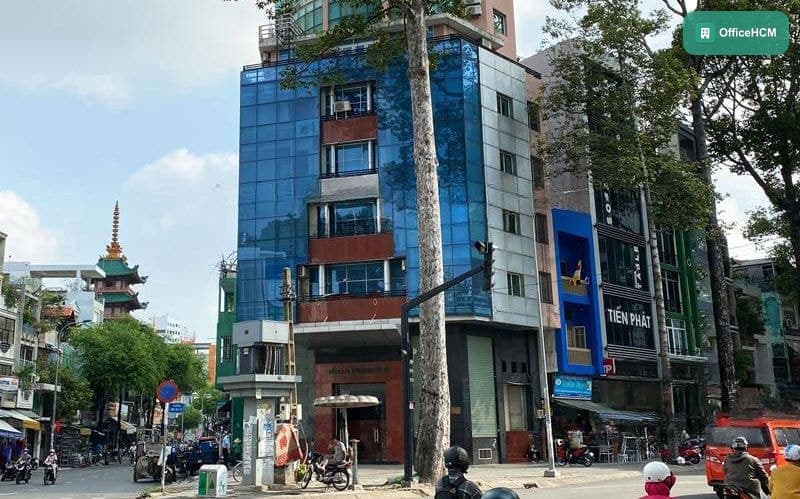 Res 10 Building thumbnail 2