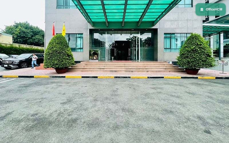 Central Garden Building thumbnail 3