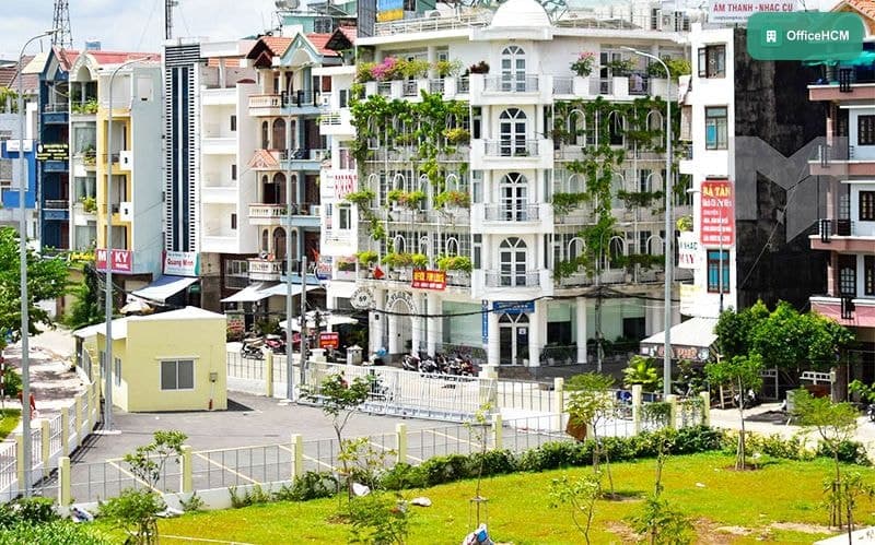 Tòa nhà Flora — ảnh 1