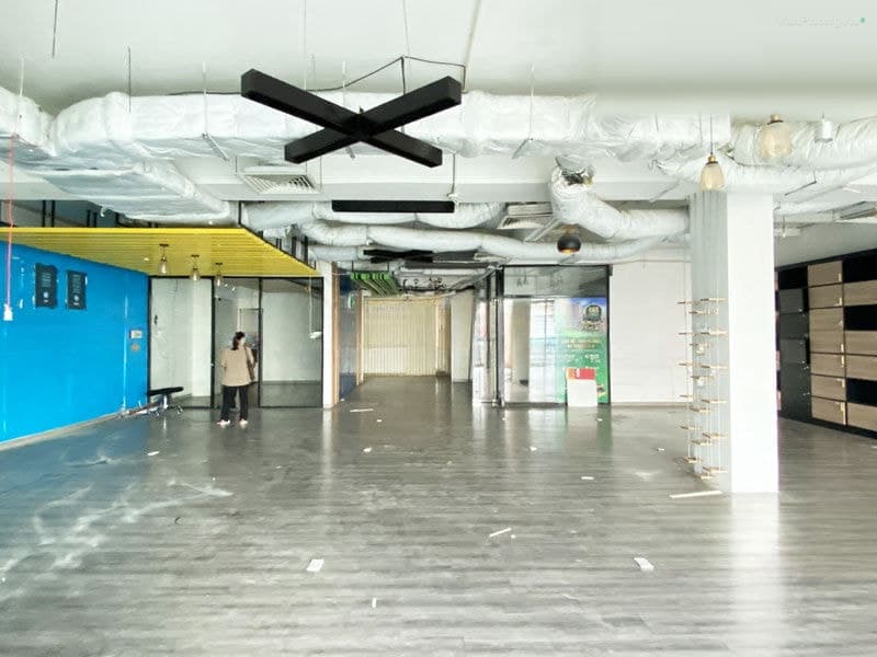 HT Building thumbnail 3
