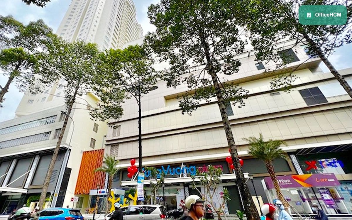 Hùng Vương Plaza thumbnail 2