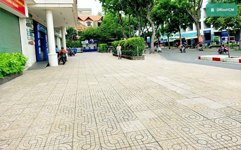 Lữ Gia Plaza thumbnail 3