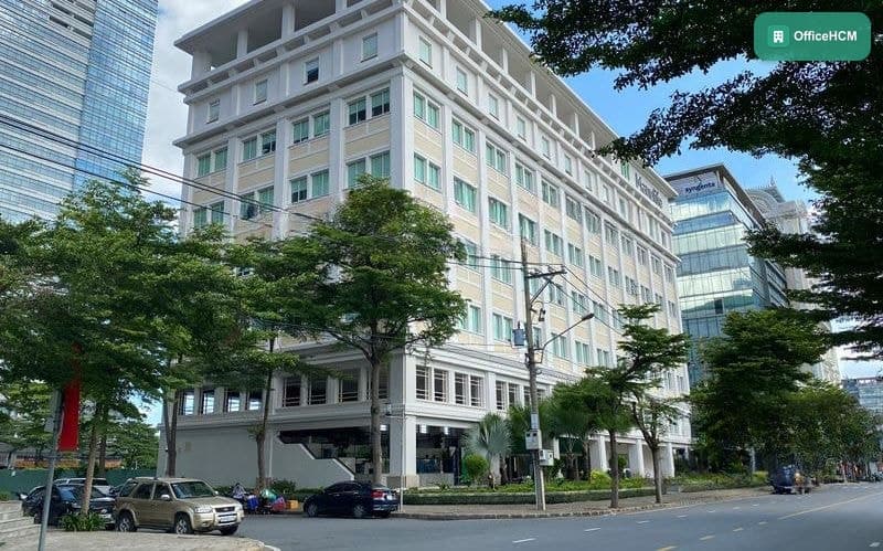 Manulife Plaza thumbnail 3