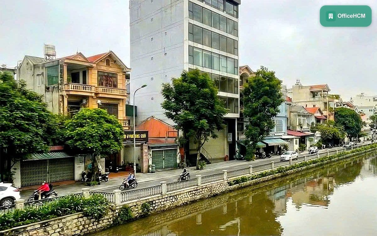 More Hoàng Sa