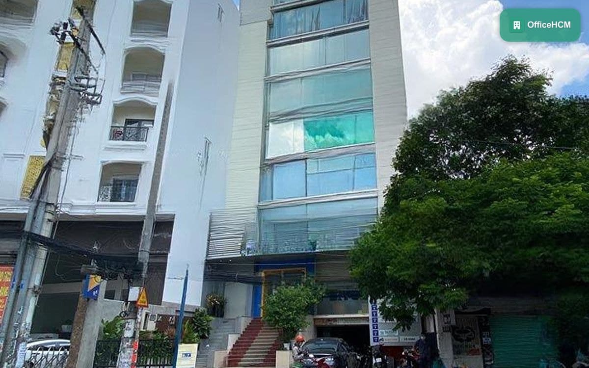 Royal Building — ảnh 1