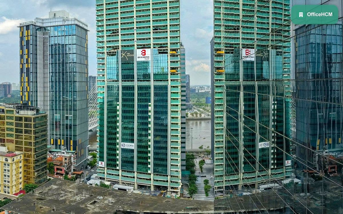 Lotus Tower thumbnail 2