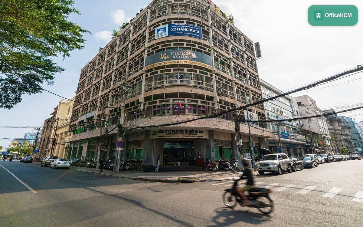VAR Building — ảnh 1
