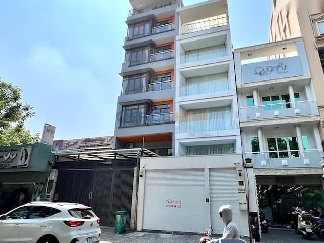 Batina Building thumbnail 3