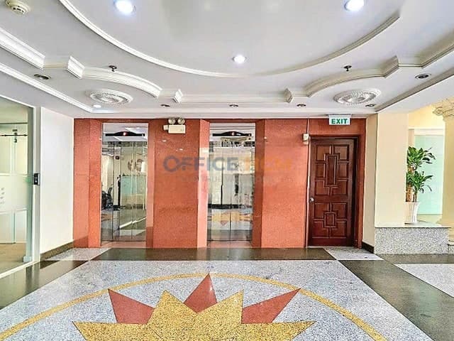 Capital Place Tower — ảnh 1