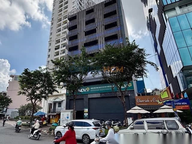 288 Bến Vân Đồn thumbnail 3