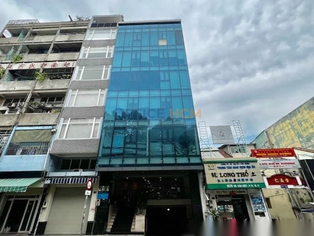 APT Office Building thumbnail 3