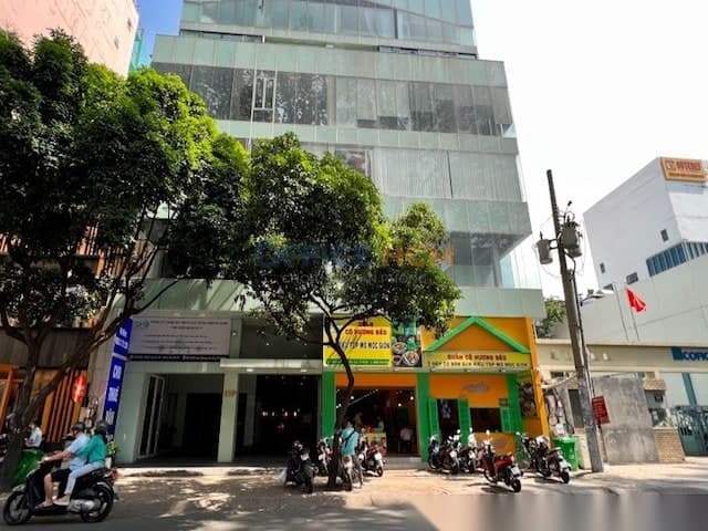 Aria Building thumbnail 3