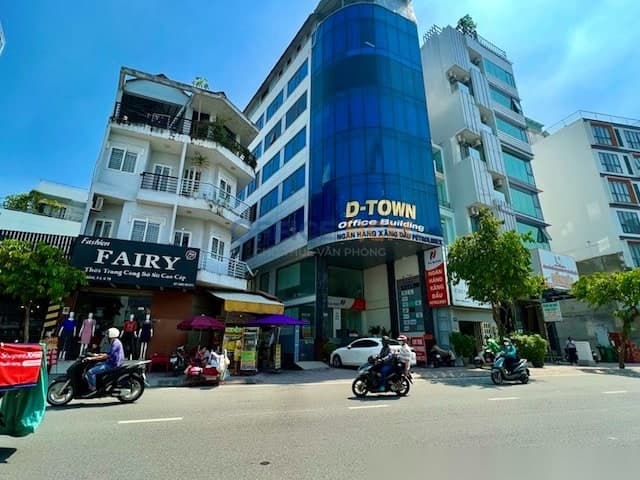 D-Town Office Building — ảnh 1