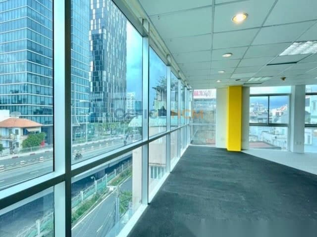 Daco Office Building thumbnail 3