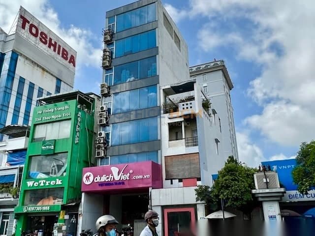 Đông Á Building — ảnh 1