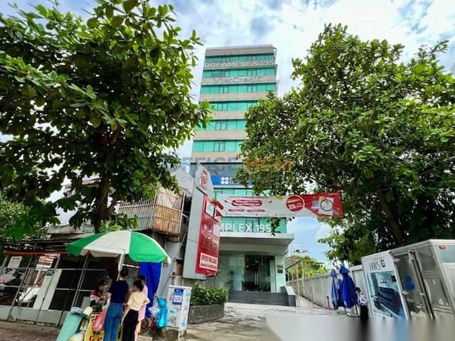 DreamPlex 195 Building thumbnail 2