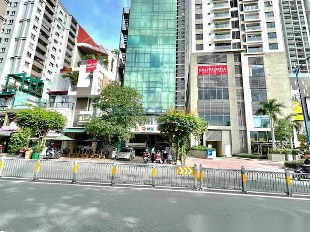 Toà Nhà Falcon T&T Building
