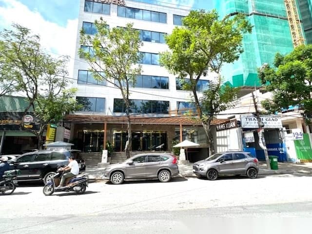 G Tower 3 thumbnail 2