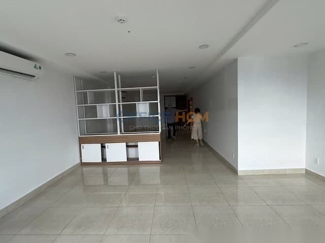 H&D Building thumbnail 2