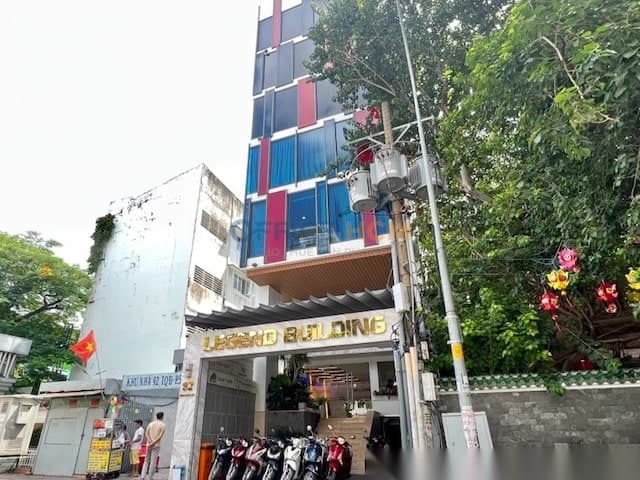 Legend Building — ảnh 1