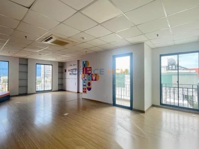 Toà Nhà MHome Adelle Office Building thumbnail 3