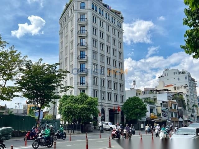 Nam Việt Building thumbnail 3