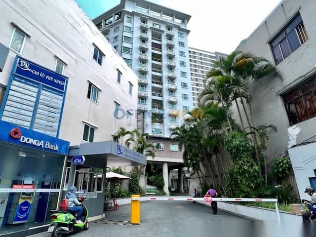 Phú Nhuận Building thumbnail 3