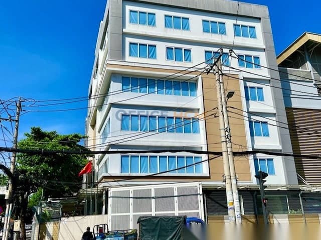 Spring Building — ảnh 1