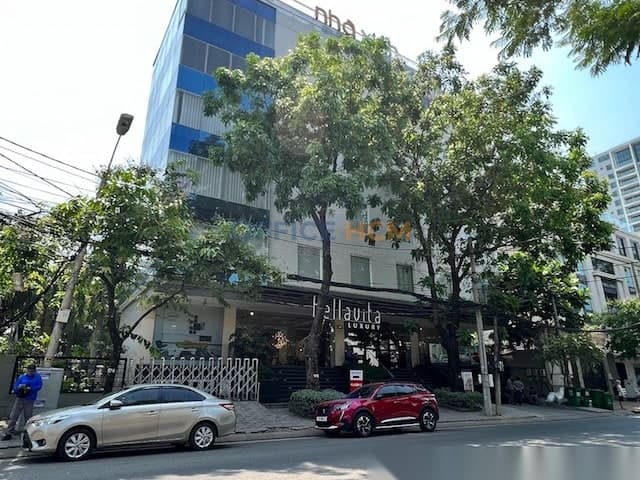 The Galleria Building