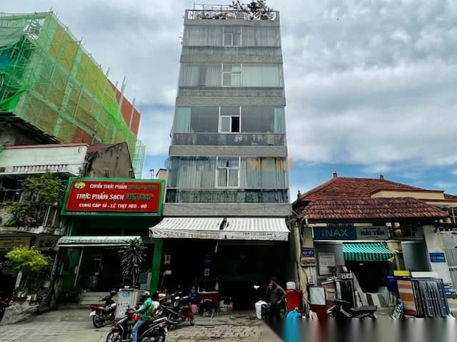 Vadoland Building thumbnail 2
