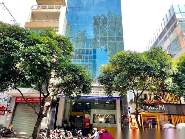 XURI Building