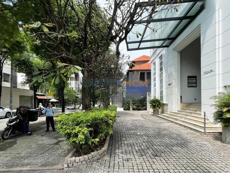 Lafayette De Saigon thumbnail 3