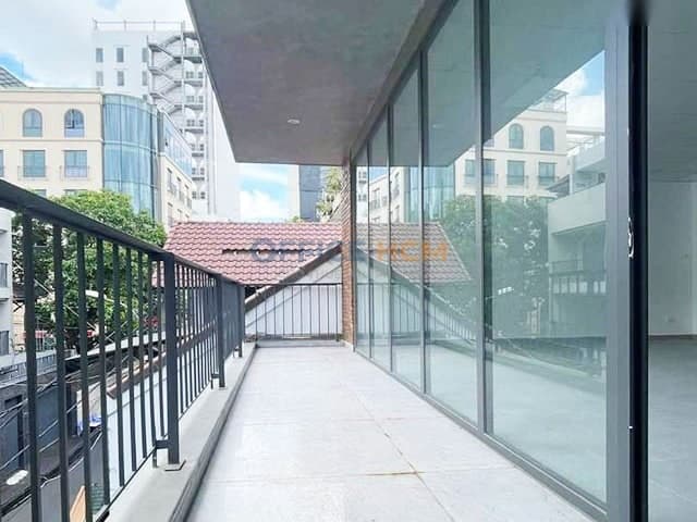 MNG Building thumbnail 3