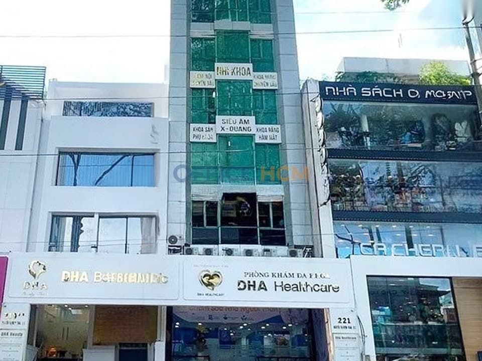 Tòa nhà 221 NTMK — ảnh 1