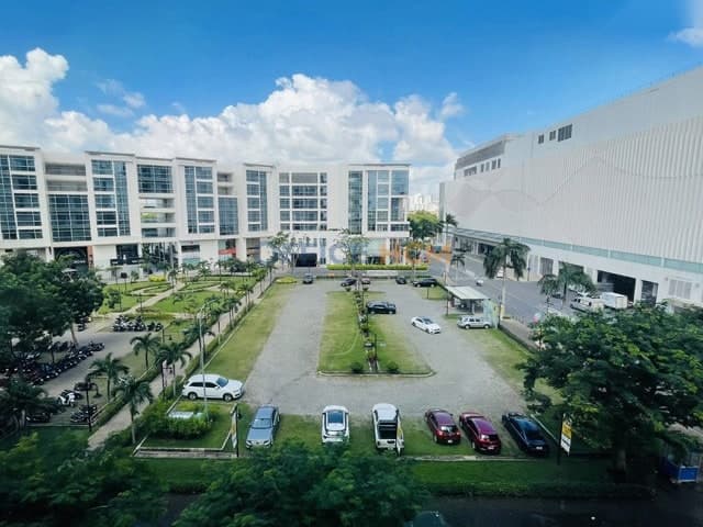 Beautiful Saigon Tower thumbnail 4