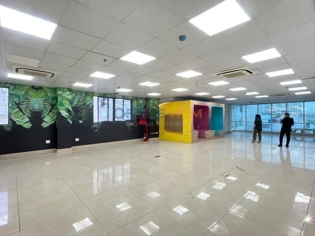 Devspace Building thumbnail 4