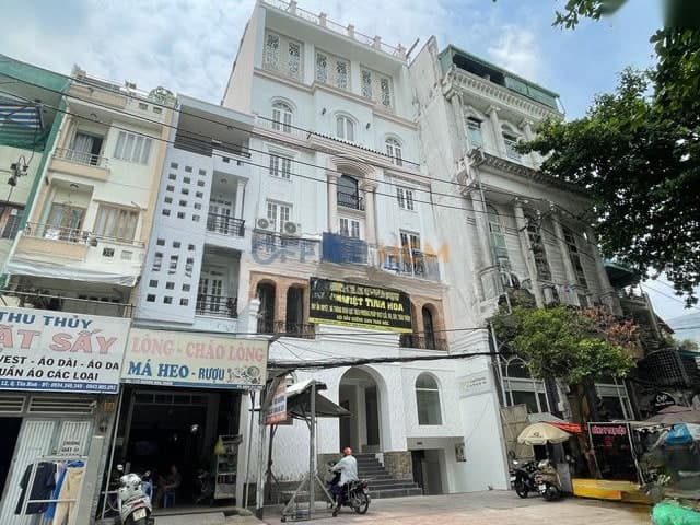 170 Hoàng Hoa Thám Building