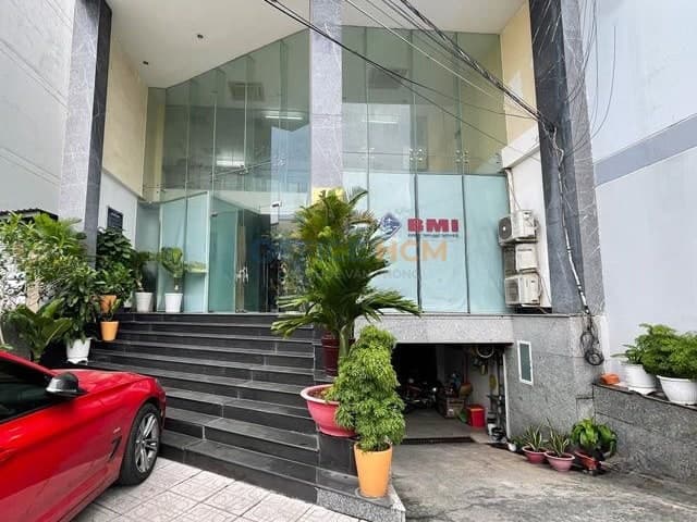 Kim Thanh Building thumbnail 4