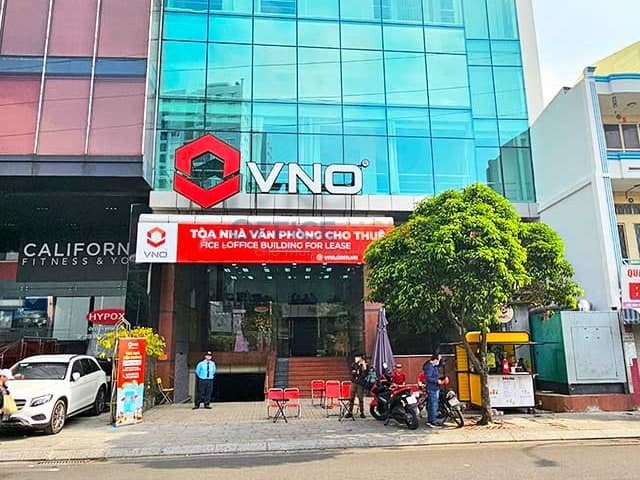 VNO LogiGear Tower thumbnail 2