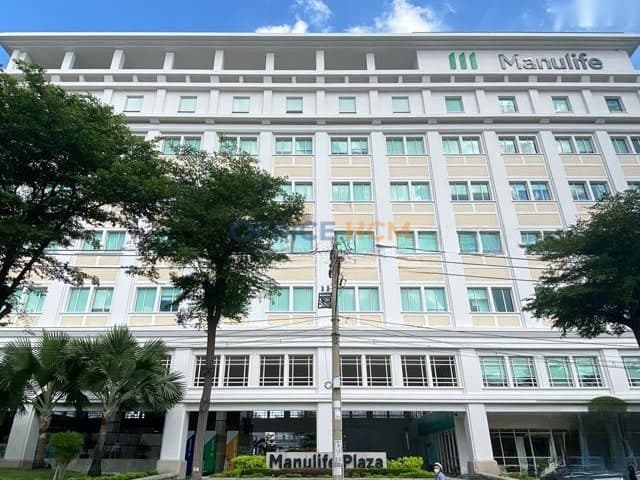 Manulife Plaza thumbnail 3