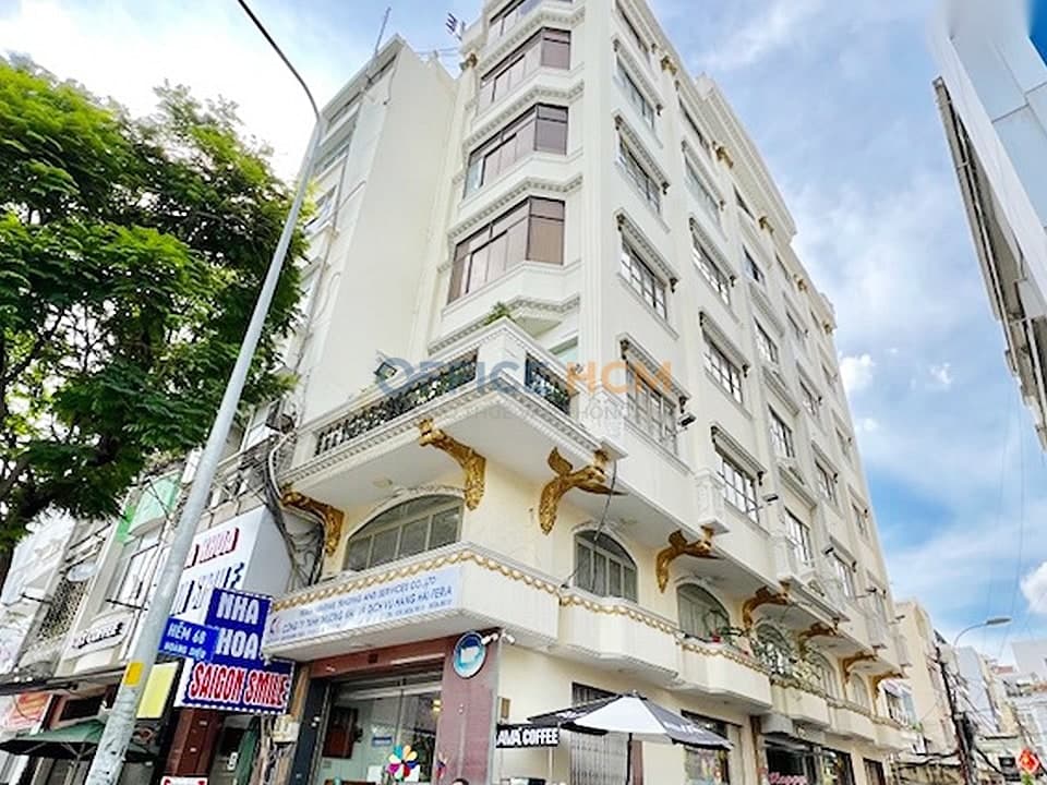 Nam Phương Building thumbnail 2