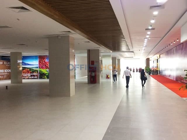 Republic Plaza thumbnail 3